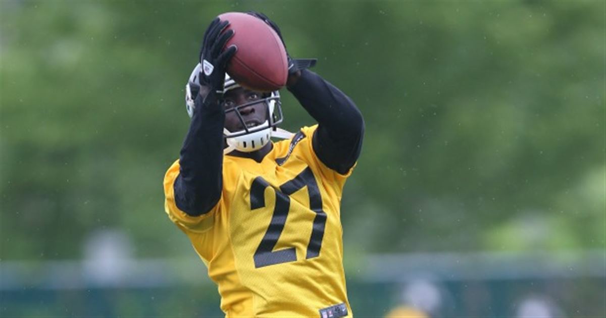 zesty_steelers's tweet photo. Report: #SenquezGolson has surgery to repair Lisfranc Injury https://t.co/34swLdXnsU https://t.co/McqC2g3uIe