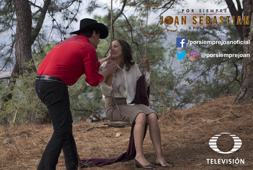 PorSiempreJoan's tweet photo. "La vida te dio más espinas que rosas..." #PorSiempreJoan #LumiCavazos #Celia @JoseManFigueroa https://t.co/vRaw5G5H92