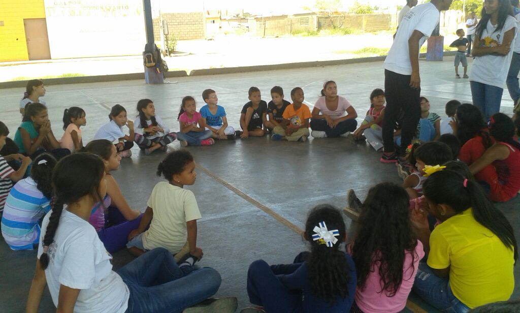 IdennaZulia's tweet photo. #Activad@s #PlanVacacionalComunitario2016 #2daSemana Parroq. Francisco Eugenio Bustamante Mcpio Maracaibo https://t.co/eXHwKg277E