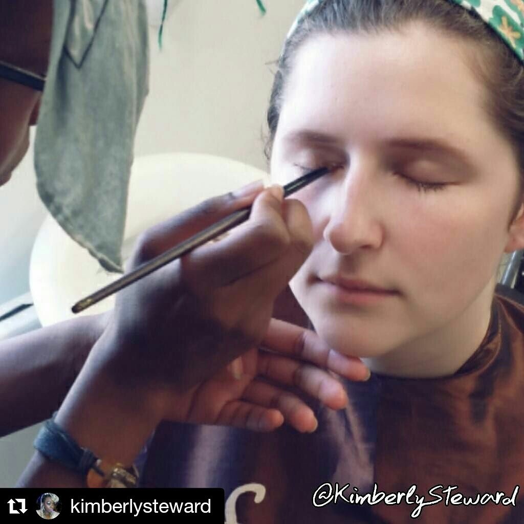 MoshingInZBayou's tweet photo. Thx @dellachrist for being my model today!
#Repost @kimberlysteward
・・・#MakeUp Beast @moshinginzbayou in #training! https://t.co/0kpAp3Wybd