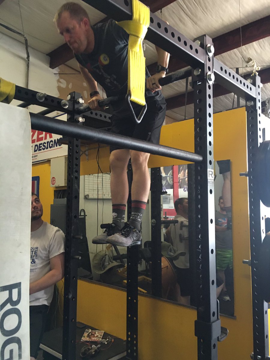 cameronmooredpt's tweet photo. Good day with #AAMTfellowship with @superD3k doing bow tie and some muscle ups https://t.co/mYEWNG4OGS
