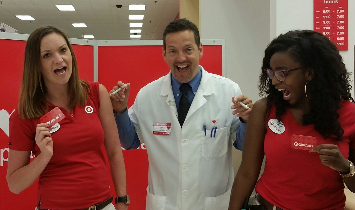 Getting Target Team fired up at 16301! #R96goesforgold <a href="/jtcherchio/">jenna cherchio</a> <a href="/JRFiesel/">Joseph Fiesel</a> 
All tweets are my own.