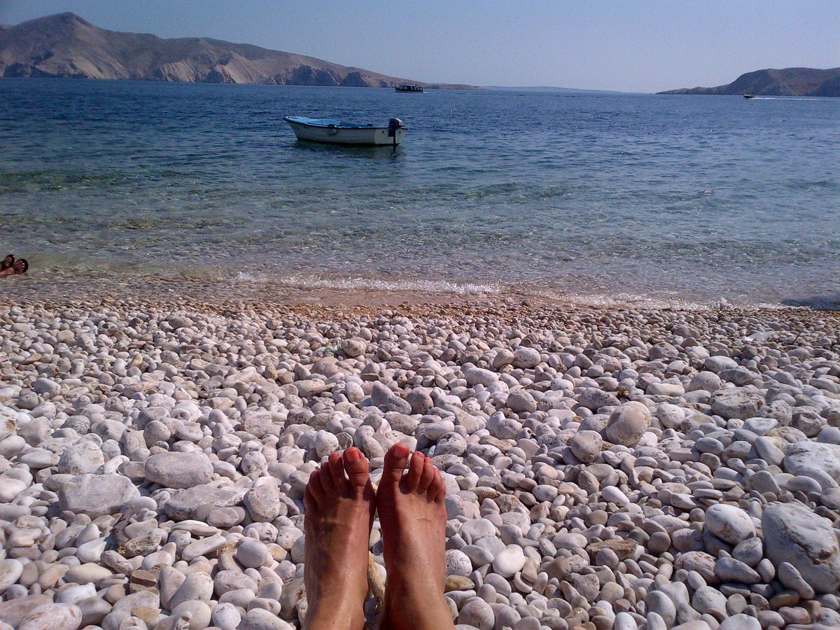 #Croatia is all the rage! Here are 10 things to know about traveling to my favourite place! annaandkristina.com/10-things-to-k…