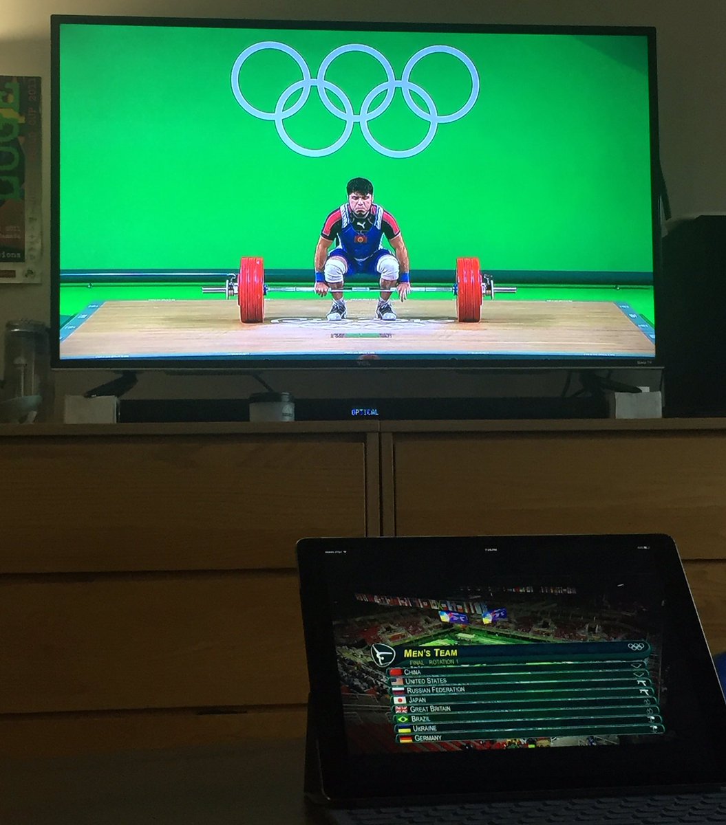 TuckerWest1's tweet photo. When one screen just isn't enough! #OlympicsNerd #Rio2016 https://t.co/yNeBmxOhKV