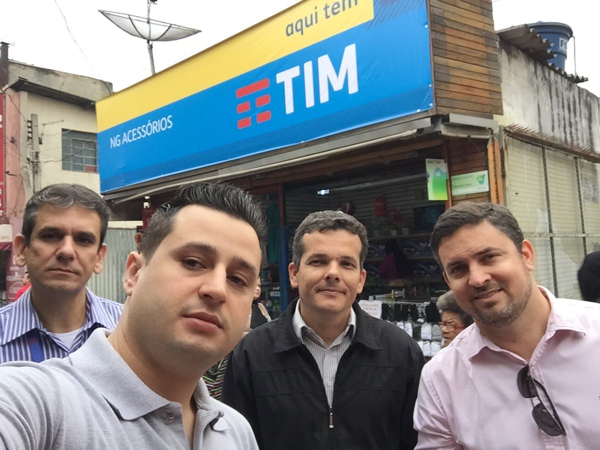 toledo_tim's tweet photo. Rota de mercado centro de Santo André!!!! Borá deixar tudo azul BM 11👊🏻👊🏻👊🏻👊🏻 https://t.co/tUr83zEhXp