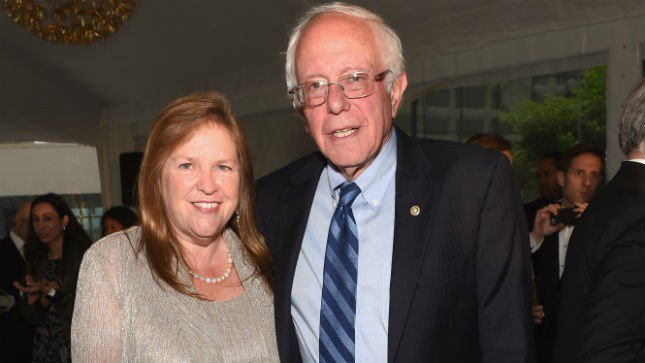 Sanders buys $600K summer home with private beachfront: hill.cm/ZCyO4Bs
