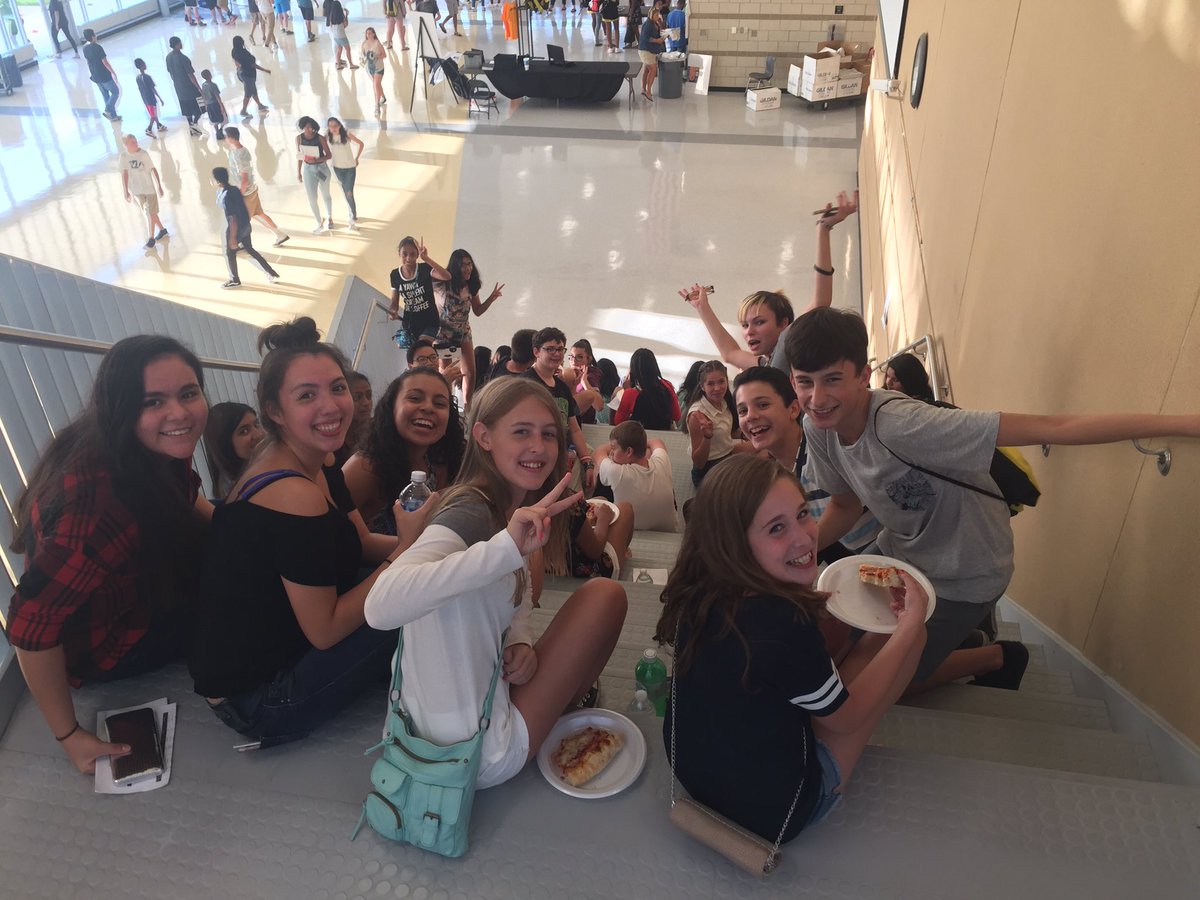 MVStudentGo tweet media