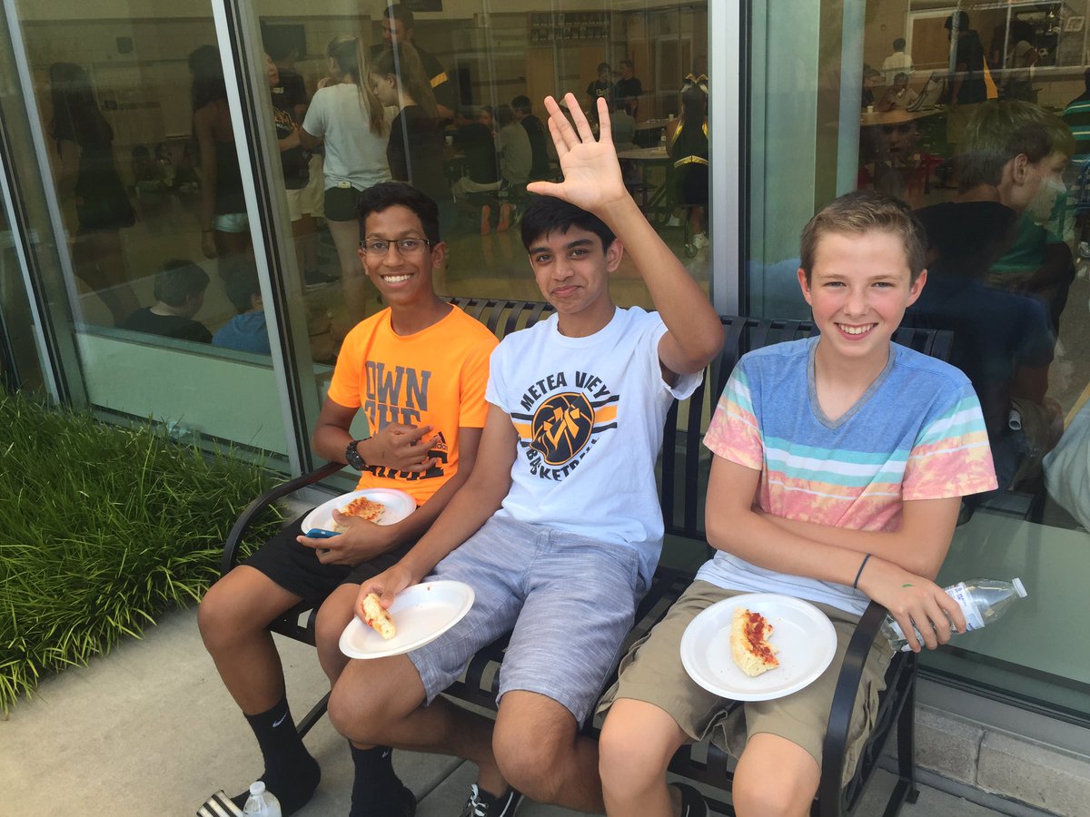 MVStudentGo tweet media