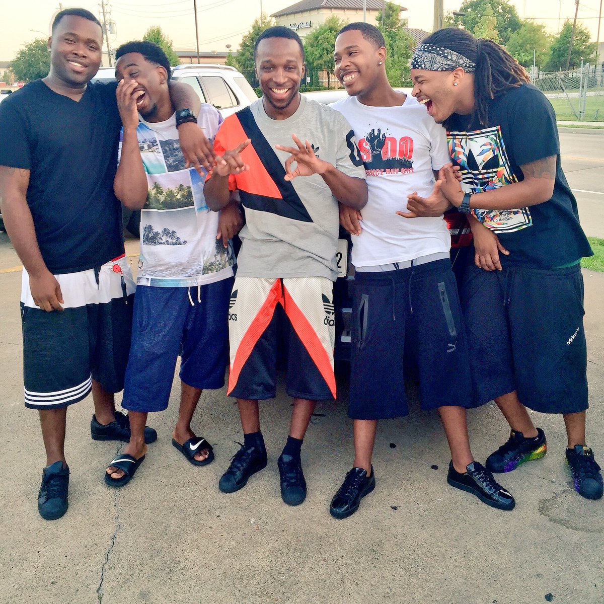 cheez_____'s tweet photo. Y'all know who said some dumb shit!πππ #BYIPEmoeπ #Yung! https://t.co/Wzc5Y37QN7