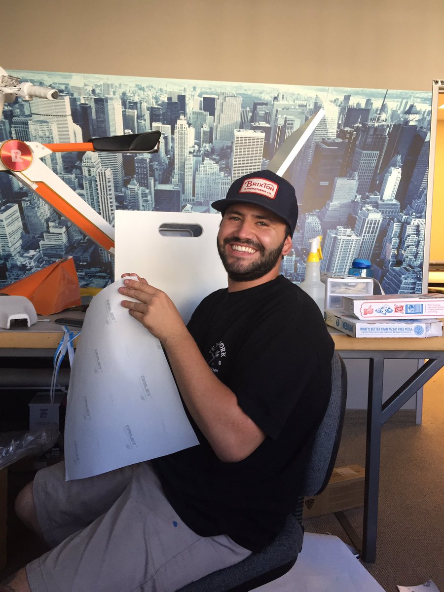 BlakeLefebvre's tweet photo. The man that customizes your daughters cheer boxes @mikeyd_lahc #shs #vhs #wrhs #ghs https://t.co/WCIdDZ8wnC