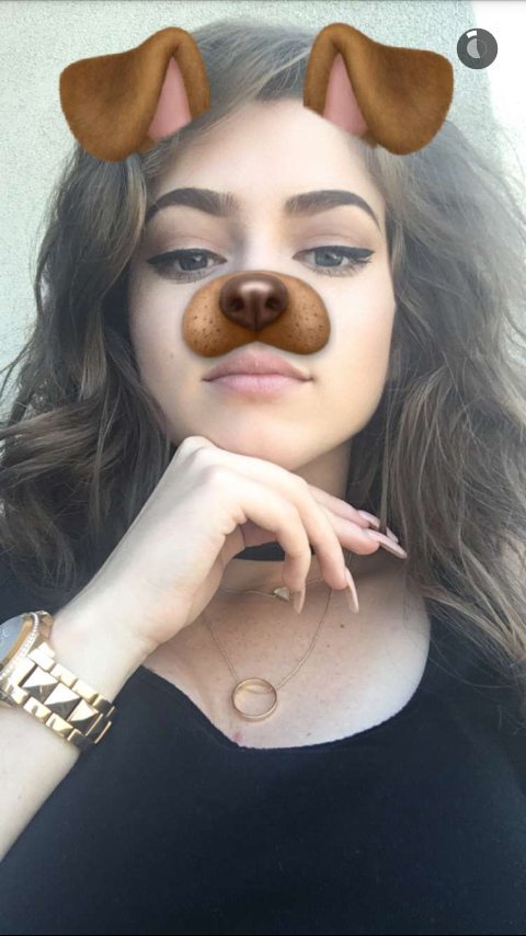 GDytto's tweet photo. She is the Woman with the Face more Tender in Worldwide 😱😄 #BeautyPure #MyLife 😘😋 @iAm_Dytto 😍💕💕 https://t.co/hsiPjKgQmf