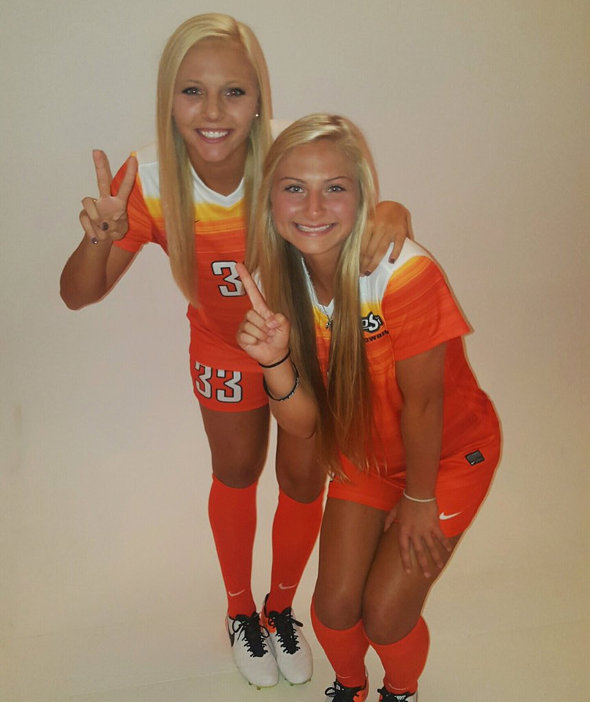 kirstensiragusa's tweet photo. Go Pokes🍊🔫 #whatsfordinner #nothingshort https://t.co/Fu46a77pBW