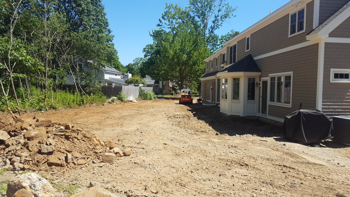 Biz_Efficient's tweet photo. #before the patio #whatamess https://t.co/4t4Xpbdbt6
