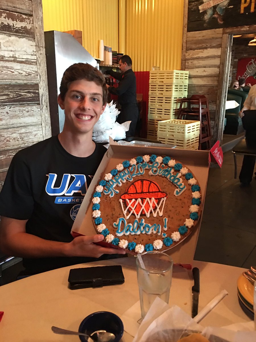 mbarkleyALVA's tweet photo. Happy 20th birthday @Dbark35. No birthday In the Barkley house is complete w/out Phils and a cookie cake. https://t.co/1dn0oGNh73