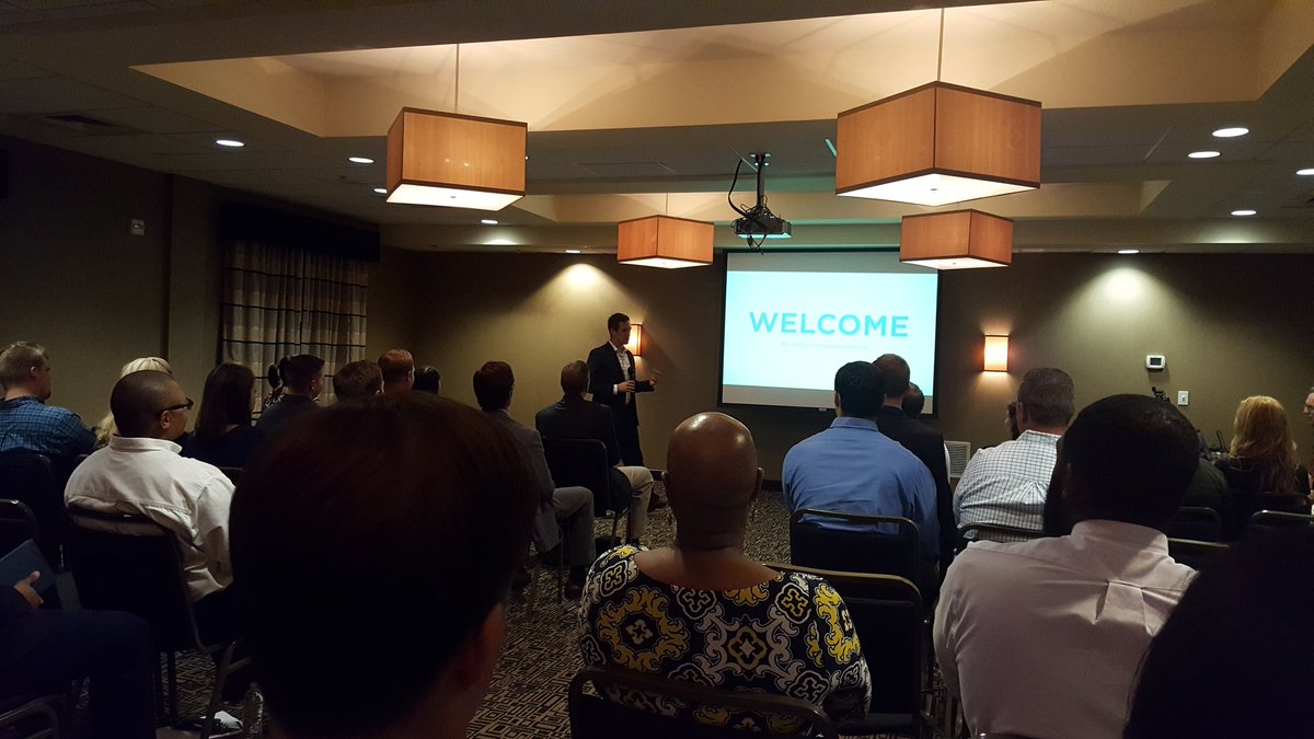 steve_gelety's tweet photo. Ricky Winters sharing with "lookers" how to improve their financial future! He is "In the Zone!" https://t.co/2BEKwNV1a5