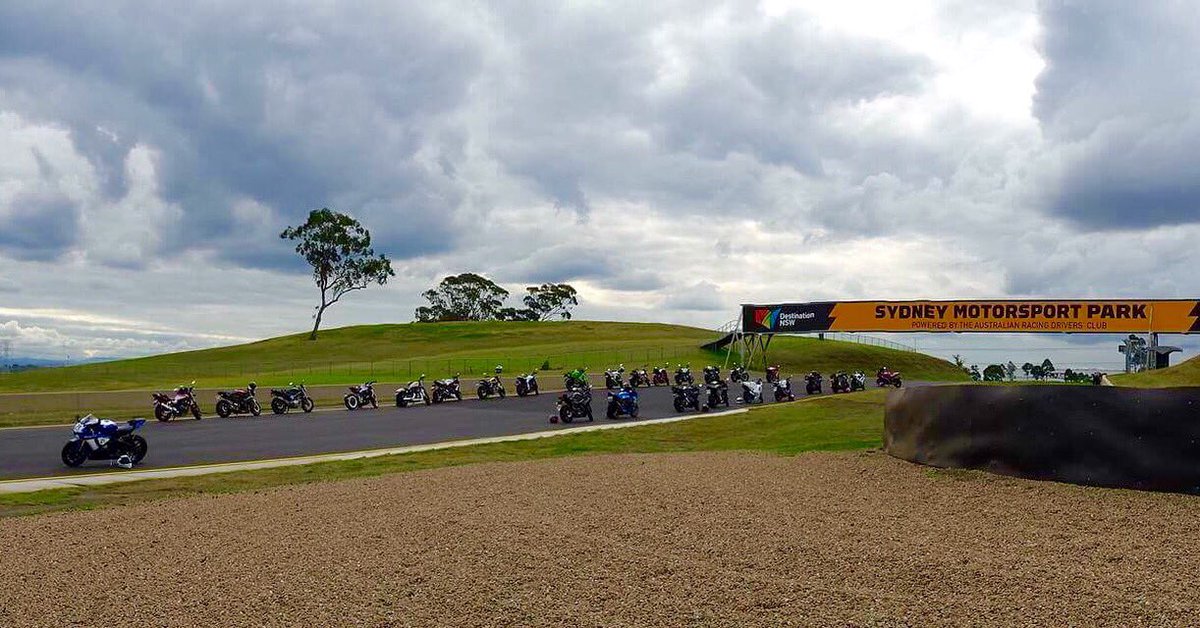 peterhird710's tweet photo. Some snaps from the @StayUpright15 Ladies Course last weekend. #ladyrider #bikebabe #stayupright https://t.co/WkM4KMIGKj