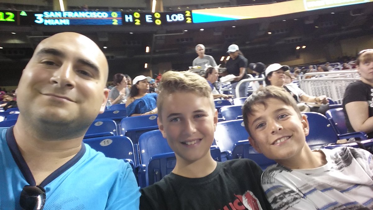 Icebill's tweet photo. 1st ball game for the kids #FishFamily #hellofrommontreal https://t.co/eseQiMvxhC