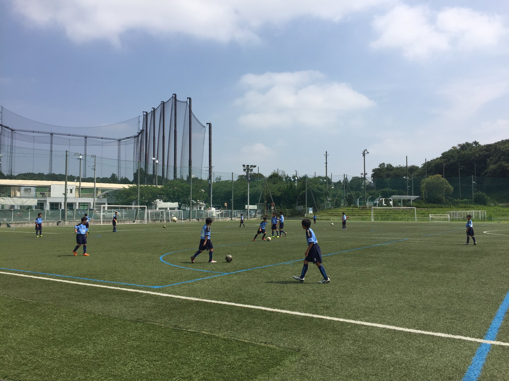 Twitter 上的 横浜fc 公式 ジュニアユース戸塚u13 東戸塚フットボールパークで 京都jマルカとトレーニングマッチ Yokohamafc 東戸塚fp T Co 8gdlr0su24 Twitter