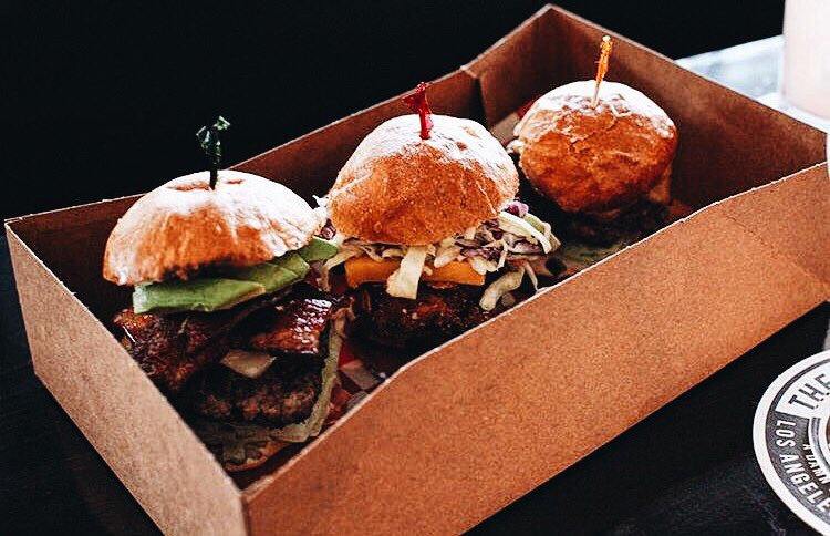 Dinner and drinks at <a href="/NormandieClubLA/">The Normandie Club</a> with <a href="/cassellsburger/">Cassell's Hamburgers</a>.