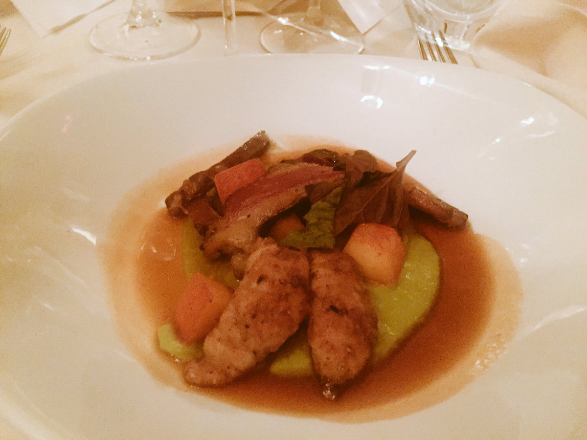EventsDCChair's tweet photo. Thank you @clarityvienna for completing the Best of DC #maincourse magic! #rammys16 @RAMWdc #eventsdc https://t.co/MsRYuWZUqx