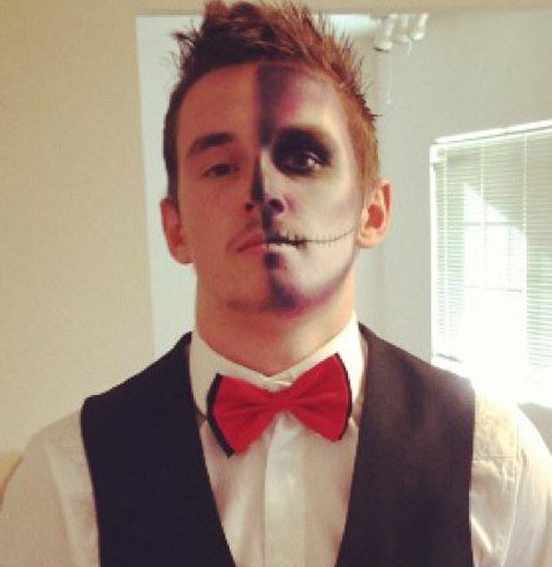 ImDaMaineReason's tweet photo. @ProSyndicate Who did your makeup in this photo? https://t.co/cetp5egc1i