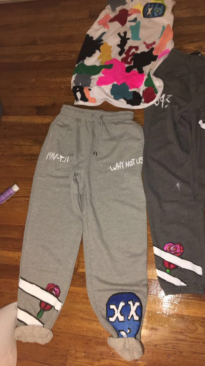 BlowMe_OrVANIsh's tweet photo. shop @ https://t.co/nqB7igdJE4:: for #1of1 #HandPaintedApparel ๐ https://t.co/D5GK3hGVzP