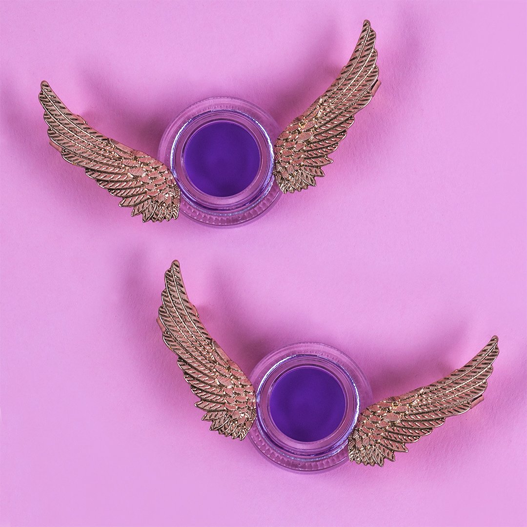 tartecosmetics's tweet photo. Wing out your eyes with our clay pot waterproof #shadowliner in #fairywings! ✨✨✨ https://t.co/TolPfU7cfh