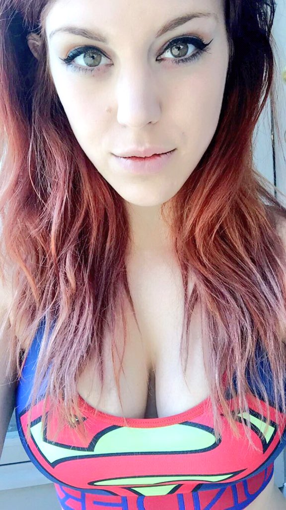 CallMeMissMolly's tweet photo. @MissLucy_Goose https://t.co/6qvcdoVhHF