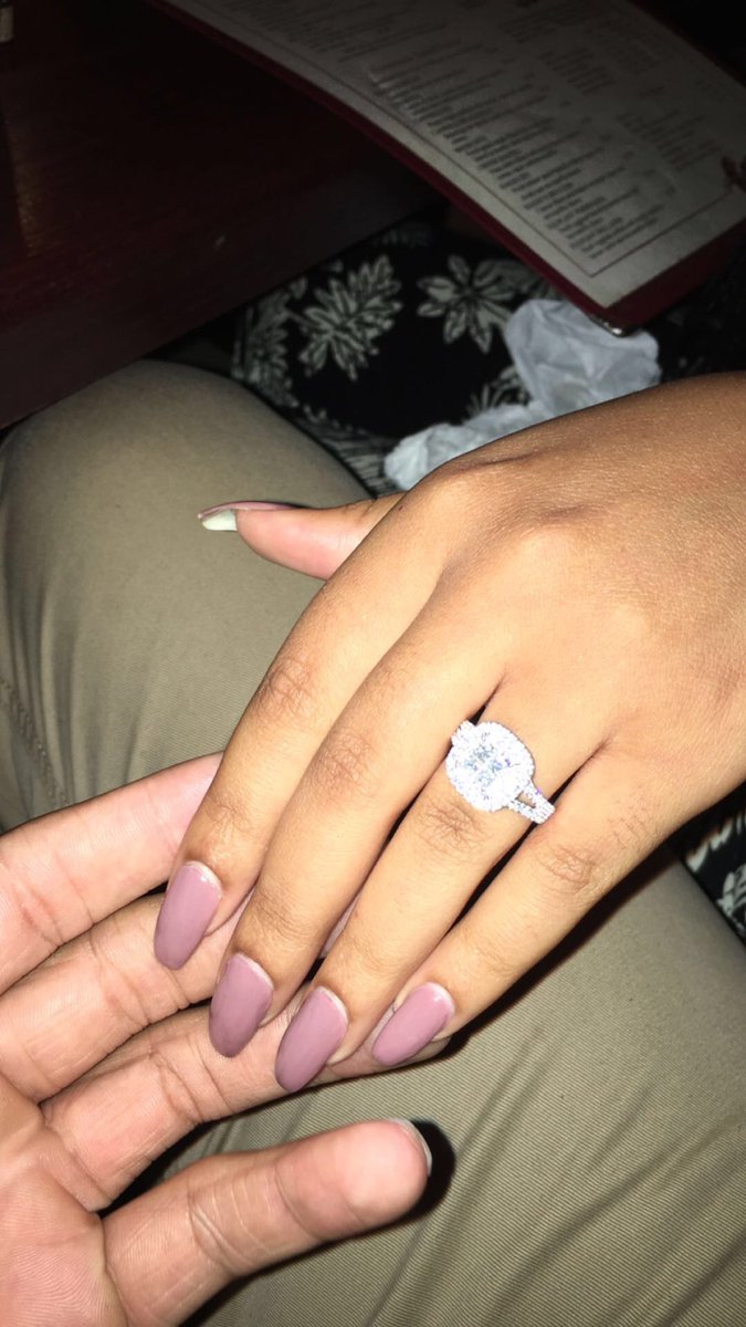 surenaellis's tweet photo. I said yes!! Feeling so blessed to have @taethomas35. https://t.co/JfbZRUik48