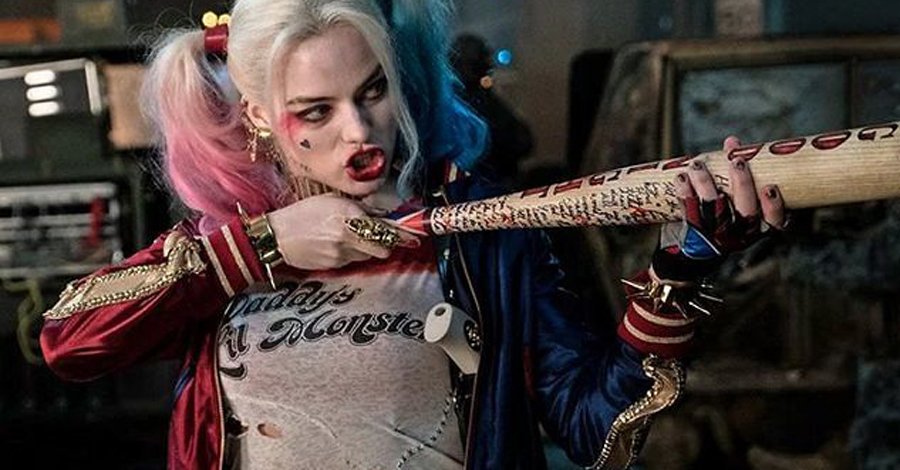 CBR's tweet photo. #SuicideSquad's @MargotRobbie wants a #HarleyQuinn &amp; Joker spinoff movie https://t.co/qpXmAk4Ipj https://t.co/JvZuGez0tG