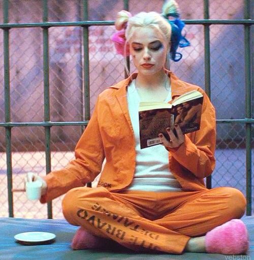 CallMeRoleo's tweet image. RT para darnos a conocer.#CallMeRoleo
Libros, películas, series, cómics , inventados
(La imagen va de regalo😂)