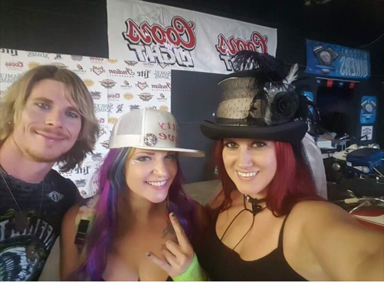 jasminecainrock's tweet photo. We #FoundKitty @GlencoeResort and had 30 minutes to teach her our evil ways before we took the stage. #sturgisrally https://t.co/raxTvuYkcu