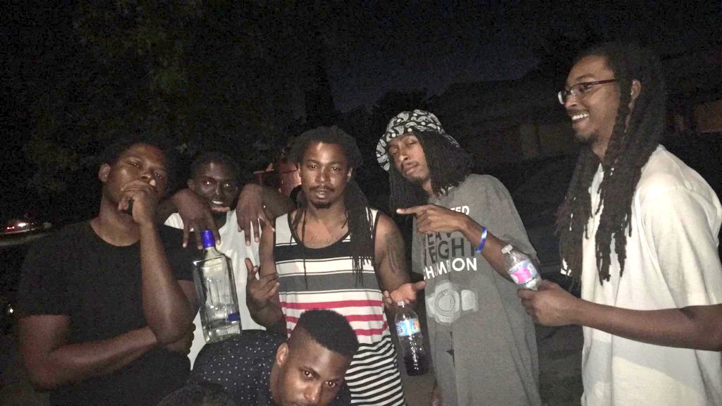 JoeBlak51's tweet photo. SQUAD 💯💯💯 https://t.co/o01Z3NK4ta