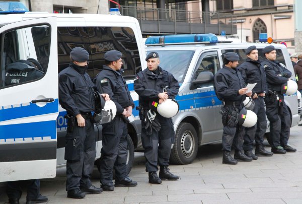 beveiliging's tweet image. Duitsland wil meer beveiliging in Europa beveiligingnieuws.nl/nieuws/terrori…