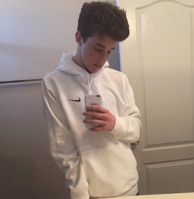 CheezyRowland's tweet photo. MY BOY IS LOOKING FINE AF https://t.co/InN1zYRxVJ