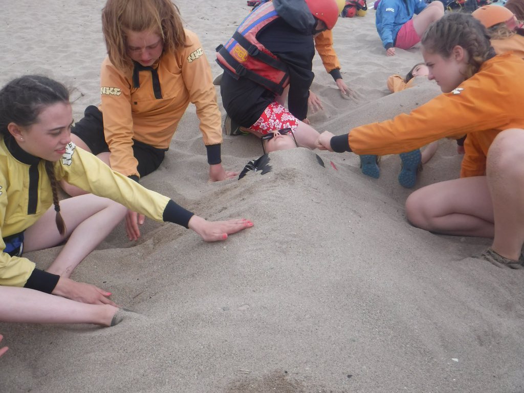 Wellswayvisits's tweet photo. Tuesday pm: More beach games, this time student devised. https://t.co/zXIarW0kMi