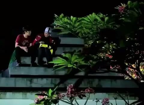 Milanurhayati06's tweet photo. Hm pacaran di atap gokil btw jgn lupa ntn @MermaidLoveSCTV jam 20.00 #MILSCTVEps102 mkin seru and penasaran loh https://t.co/cT387MZceT