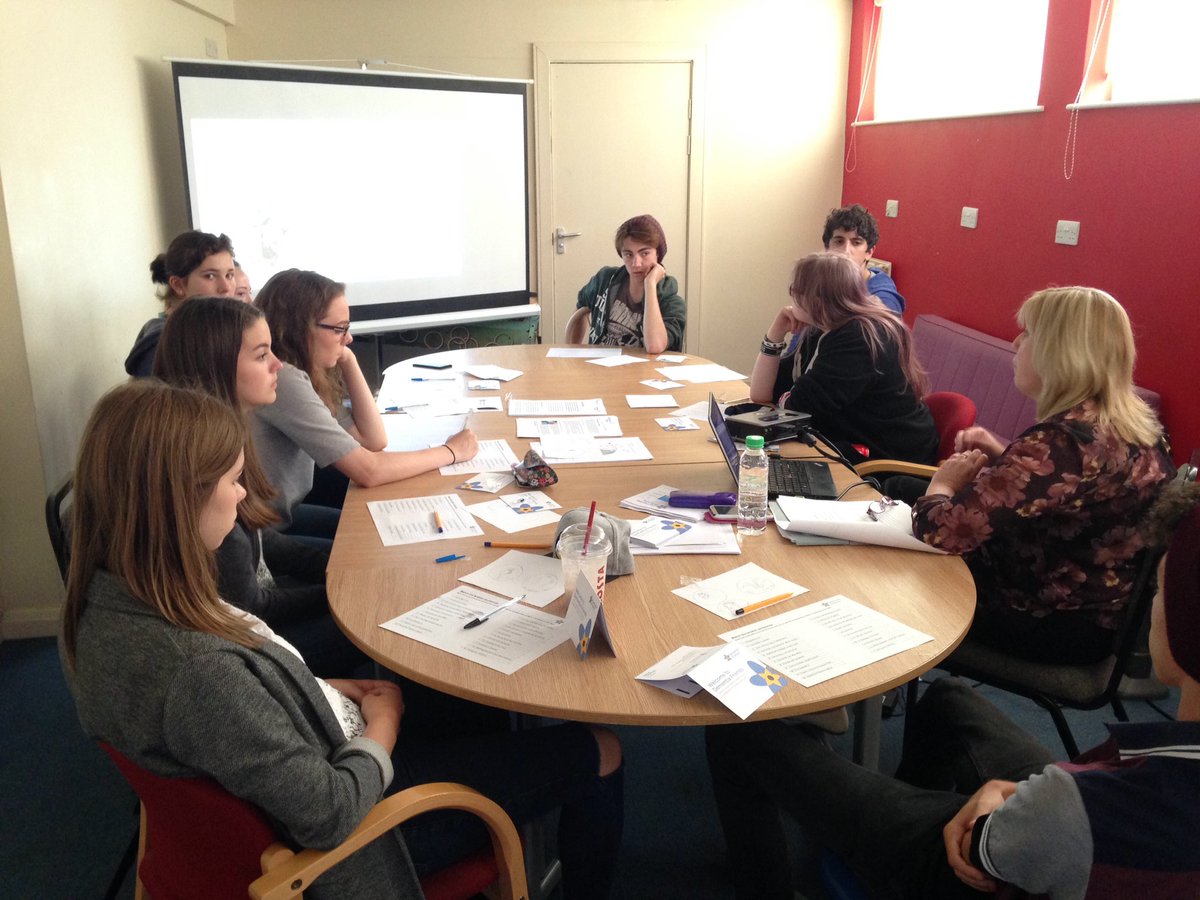 InspiraAkikoS's tweet photo. Learning about dementia @DementiaFriends @NCSNorthWest #NCSTwitterBomb #summerlearning https://t.co/mWXjG15FWH