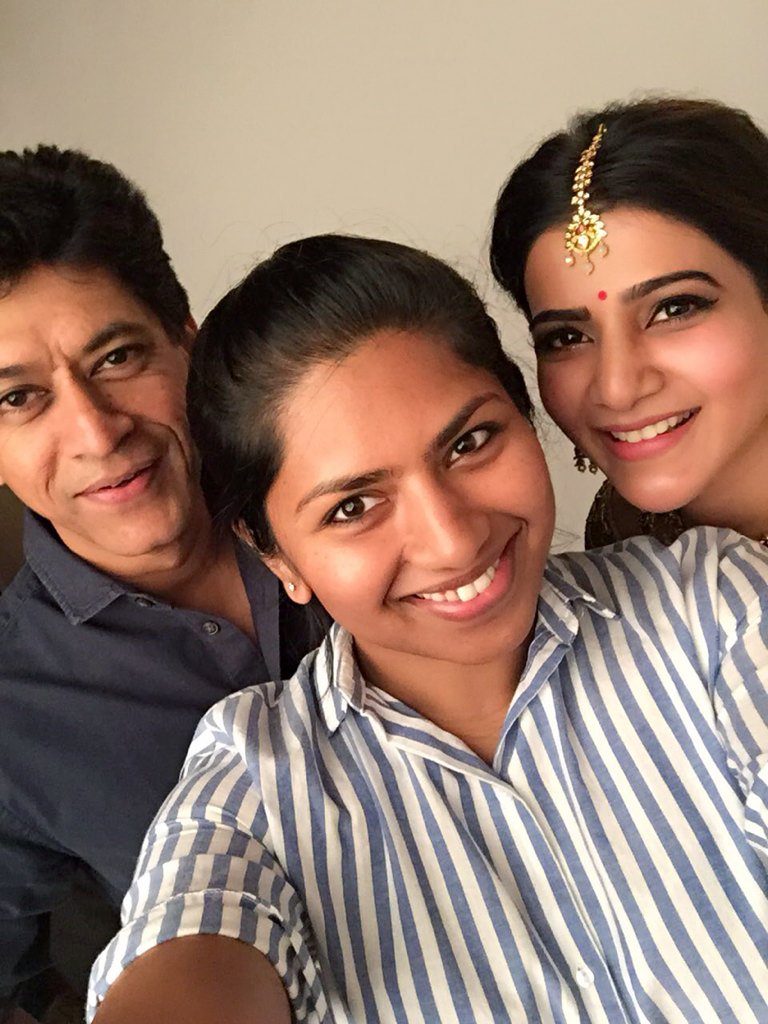 JeenuSamDarling's tweet photo. Elegent #Slfe in 2016  
#SouthIndiaShoppingMall 
@NeerajaKona @Samanthaprabhu2 https://t.co/nl2oQcnaCw