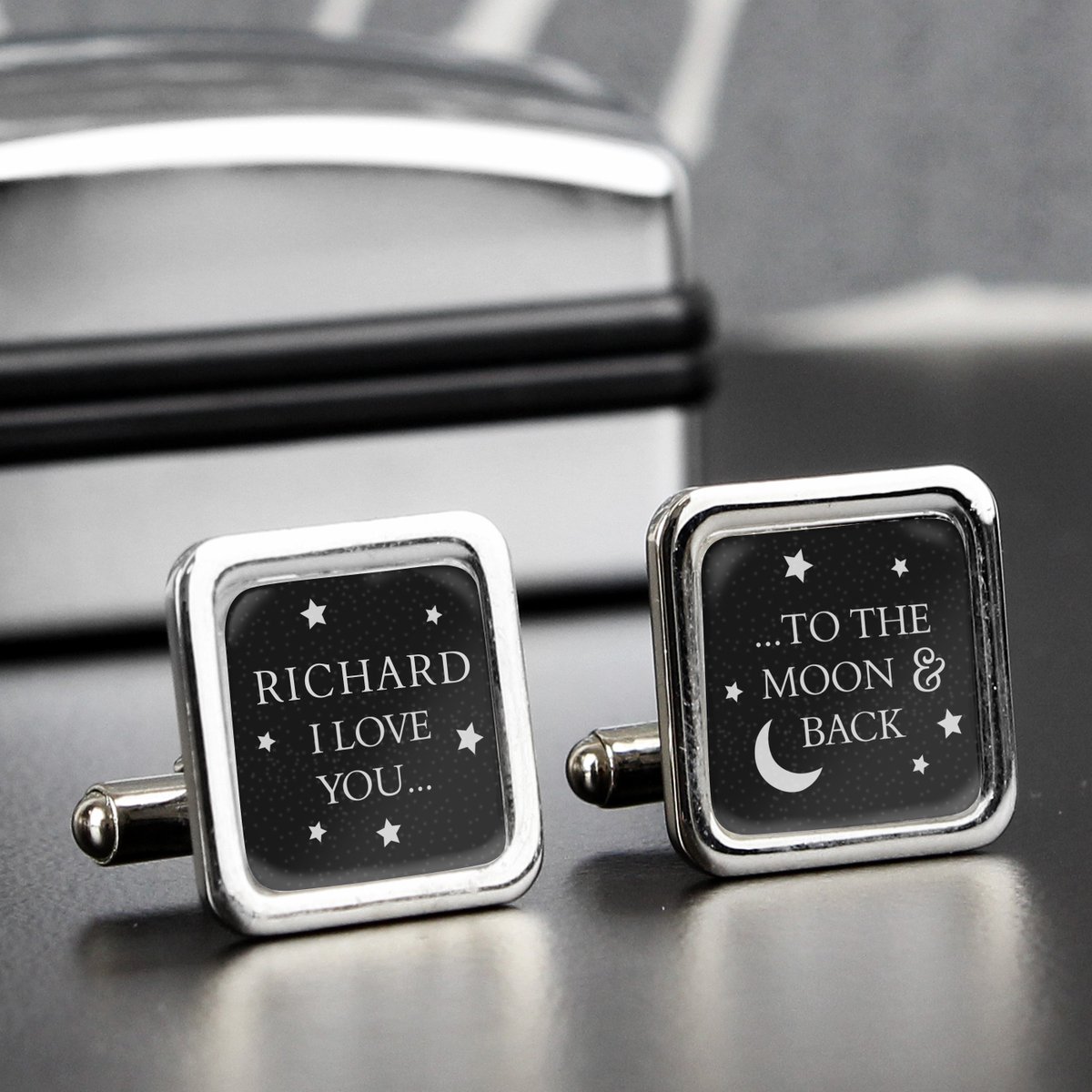 Show that you love him to the moon and back with this stunning set of cufflinks. 

ow.ly/sV0P302SNNt