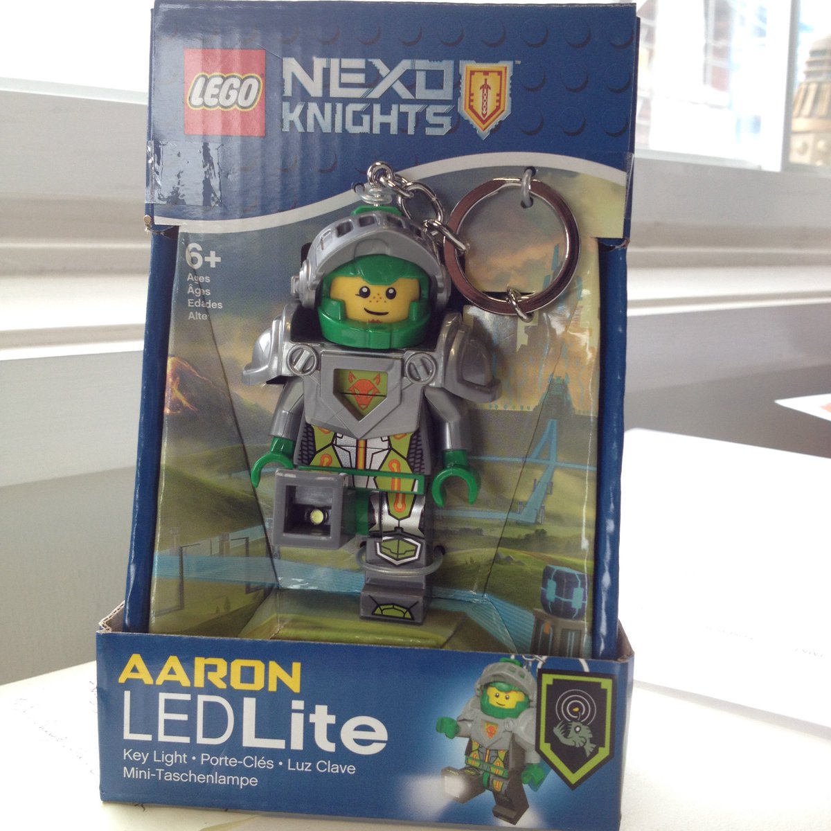 Mega_mag_'s tweet photo. Hey #nexoknights fans, wanna #win this sweet Aaron key light? F+RT by 4pm to enter! #winitwednesday #competition 1/2 https://t.co/hiOwPszSPm