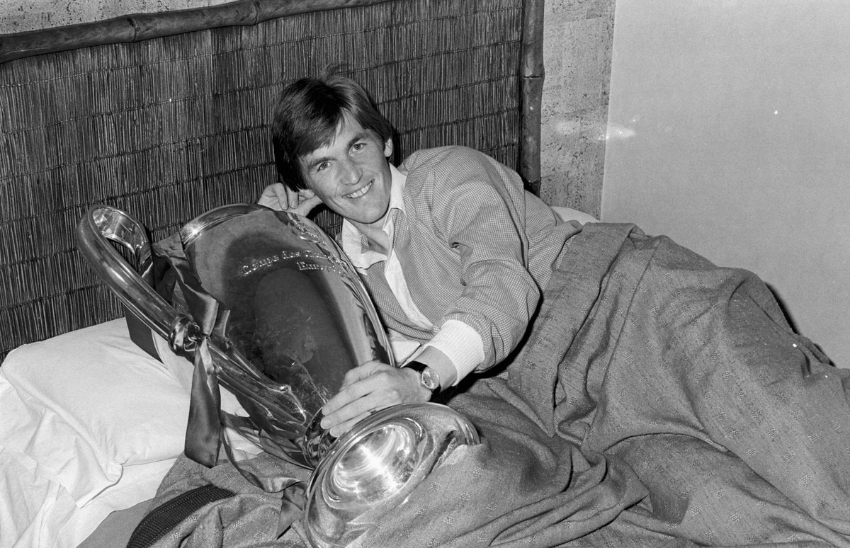 🐐 King Kenny at #LFC 

League Championships: 🏆🏆🏆🏆🏆🏆
League Cups: 🏆🏆🏆🏆
European Cups: 🏆🏆🏆
FA Cups: 🏆

Greatness.