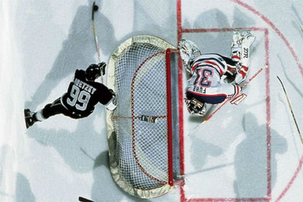 SlapshotDiaries's tweet photo. Players leave, bands leave: 

On Gretzky, #TheHip &amp; #TheTrade - by @hockeyesque https://t.co/S5oNnfXem6 https://t.co/u1ZFCFJl9M