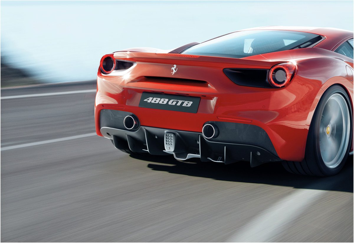 パワーとパフォーマンスが際立つ #488GTB のリアデザイン 車輌のエアロ 