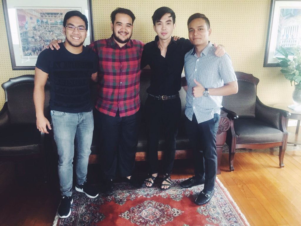 RaffilJamir's tweet photo. It was a good meeting today. To the next step we go 🙇🙏 #rjgroup https://t.co/twsOrg0YqV