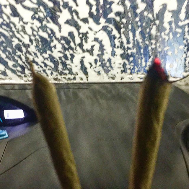 PatsyShern's tweet image. Getting hella stoney in the car wash