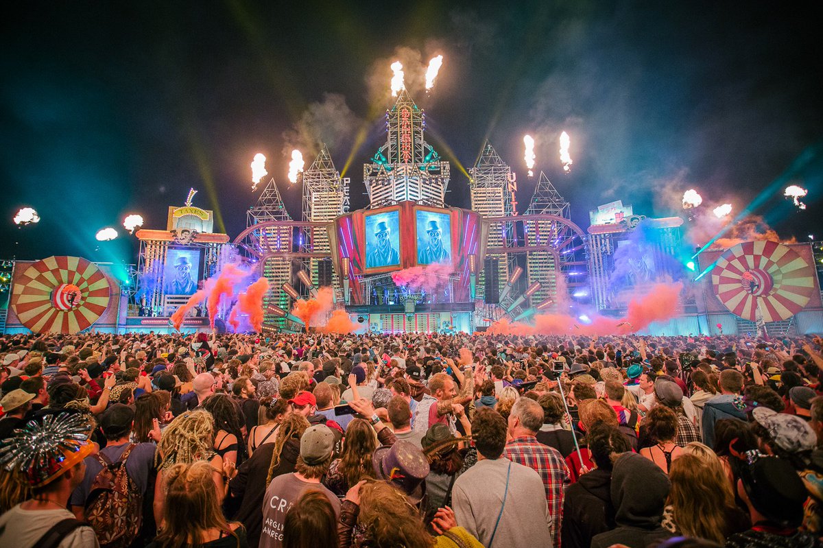UtopiumBristol's tweet image. 1 day to go until the magic of @BoomTownFair is unleashed! #eventprofs #festivallighting #eventpost #BoomTownFair
