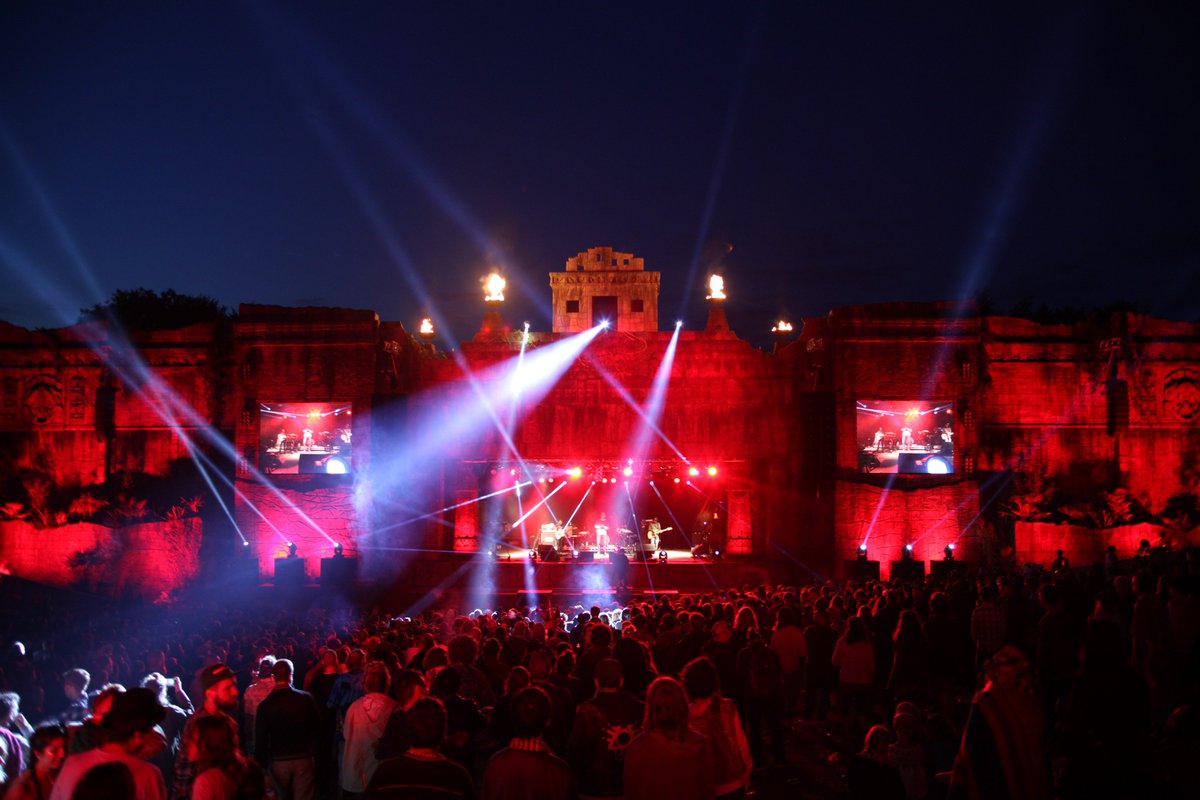 UtopiumBristol's tweet image. 1 day to go until the magic of @BoomTownFair is unleashed! #eventprofs #festivallighting #eventpost #BoomTownFair