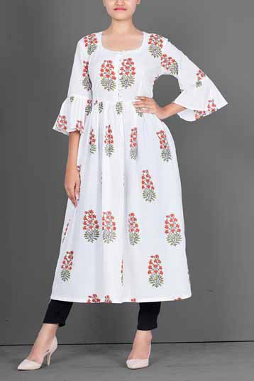 GlamusDOTin's tweet photo. White block print tunic with bell sleeves and pleated waist-line looks absolutely adorable - https://t.co/RC4jGdkPCd https://t.co/tI0PNpBBYZ