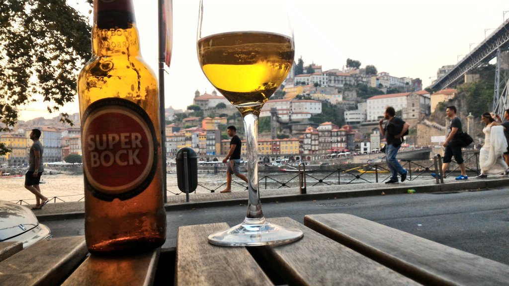 iTravel4Frisbee's tweet photo. #RoadTrip2016 #Day12(cont) #Porto #Basquing in the evening twilight is an #Amazing #Beautiful sight #Portugal https://t.co/pII5k1d9gI